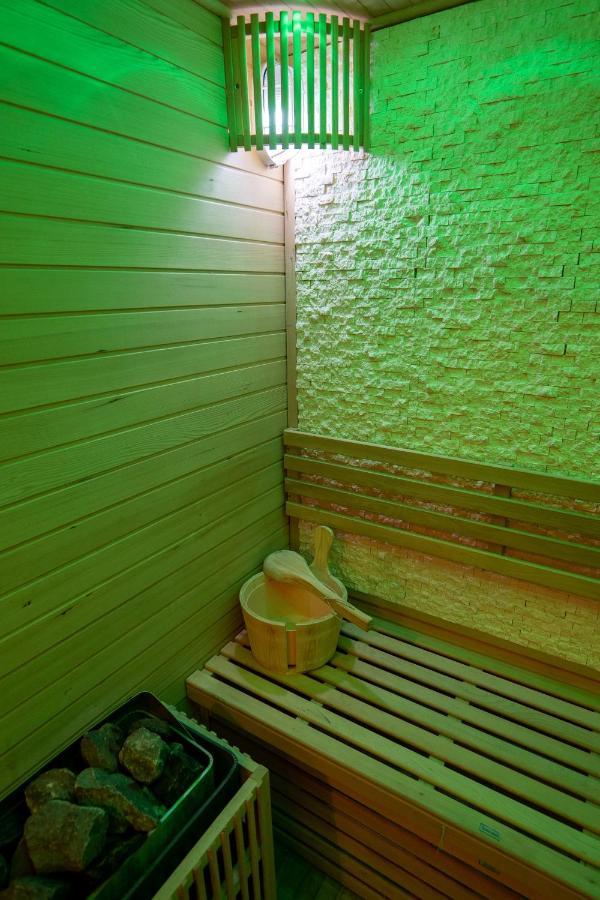 Capsule Thailande I Sauna I Balneo I Console I Jeux En Bois I Cinema I Cour Interieure Trith-Saint-Leger Exterior foto