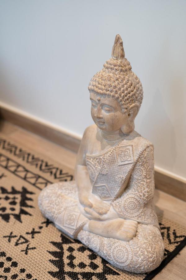 Capsule Thailande I Sauna I Balneo I Console I Jeux En Bois I Cinema I Cour Interieure Trith-Saint-Leger Exterior foto